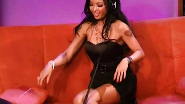 تحصل مارس الجنس شهية متعرج غريب سمراء موقع سكس عالمي مترجم الجمال على طاولة البلياردو