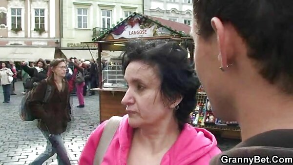 الشباب الحليب المجرفة لانا كونتي يعطي rimjob اكبر موقع سكس مترجم ويقوم الشرج