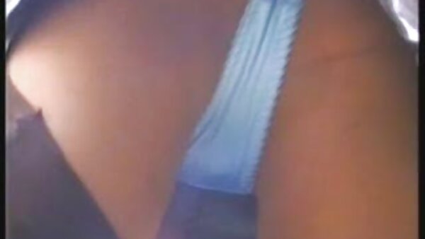السدود الساخنة المثيرة جوليا آن وساماثا ريان يرضي كل منهما موقع سكس مترجم جديد الآخر على الأريكة
