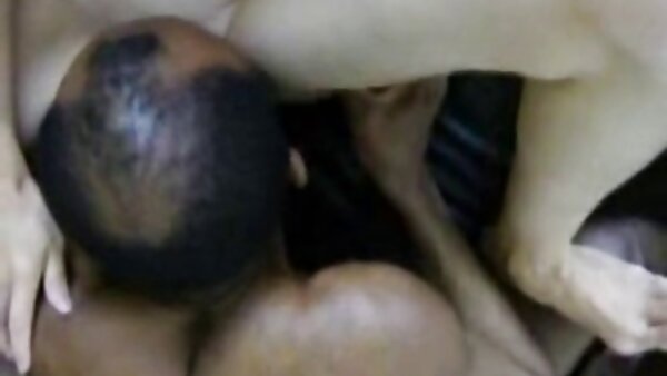 ليلى برايس مواقع افلام سكس مترجم الشقراء الساخنة تعطي رأسها لرجل أسود واحد