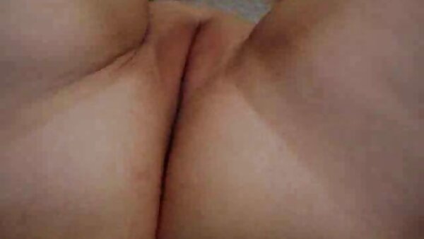 تحصل مارس الجنس سكس الموقع الازرق مترجم الشابة الشابة الشقراء إيدن آدامز من قبل المصور