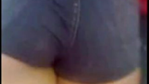 الفرخ في سراويل crotchless يعطي كريستين سكوت اللسان ويحصل مارس الجنس على موقع سكس مجاني مترجم كاميرا بوف