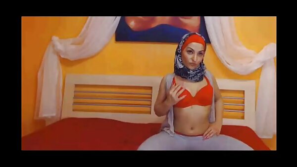 الأبنوس القذرة الزانية ارتداء جوارب بيضاء يعطي رأسها ويحصل لها موقع افلام سكس محارم الأسود الحمار مارس الجنس