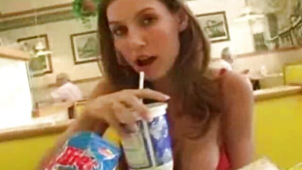 شقراء وغريبة مصاصة ديك Trixie Star يعطي اللسان الصلب موقع سكس كامل مترجم