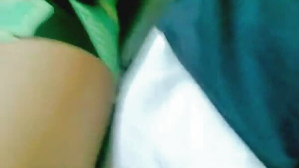 تتمتع حيوانات النيمفوس العسكرية ذات الشعر الأشقر بأكل كسس سكس٢٠٢١مترجم بعضها البعض الرطبة الأنيقة